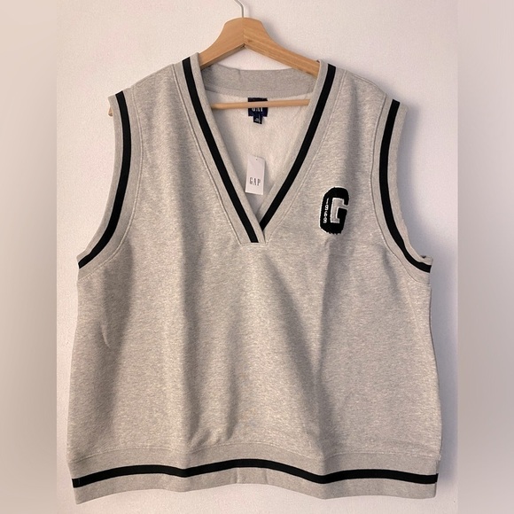 NWT GAP VINTAGE SOFT OVERSIZED VEST SIZE XL - Picture 1 of 4
